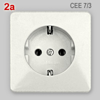 CEE7-3_socket.jpg