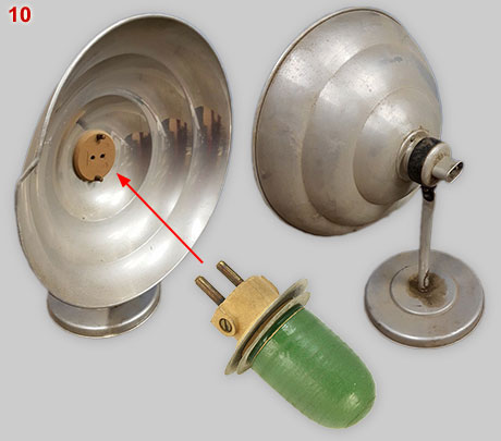 Plug-bulb for heat lamp