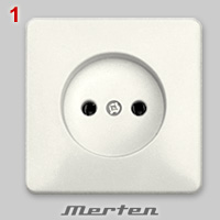 Dutch non-earthed socket