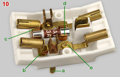 BS 1363 multi-plug with BS 372 part I outlets, inside