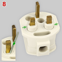 BS 1363 plug with spring sleeves for L and N pins