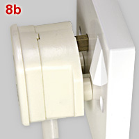 BS 1363 plug with spring sleeves for L and N pins